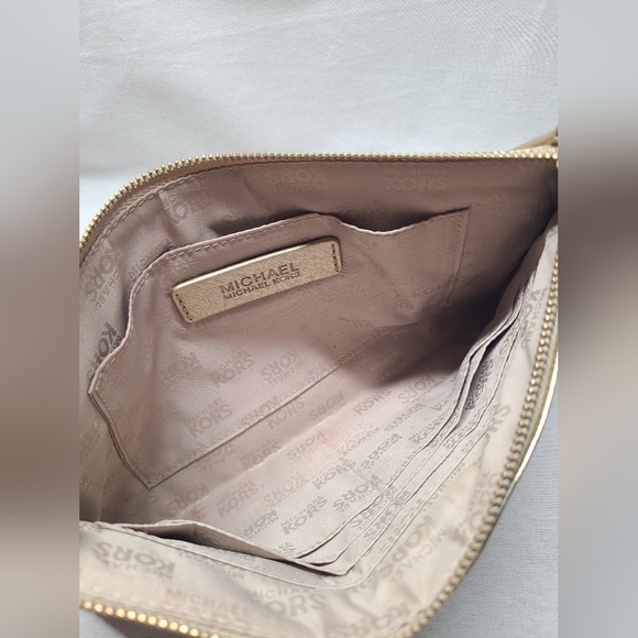 MICHAEL KORS Gold Metallic Travel Pouch Bag Clutch Wristlet - Picture 6 of 9